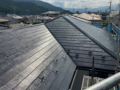 甲府市　屋根塗装　工事後　完成写真